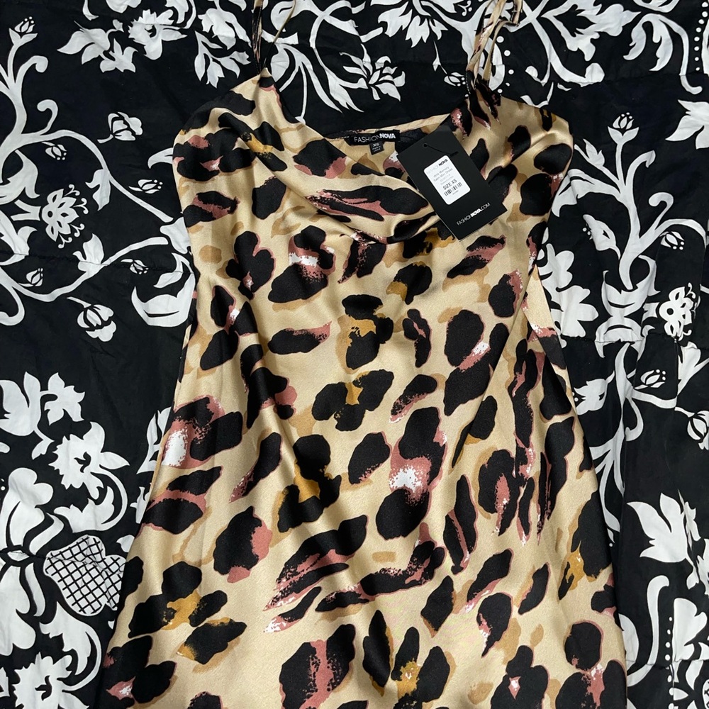 Short flowy  leopard dress